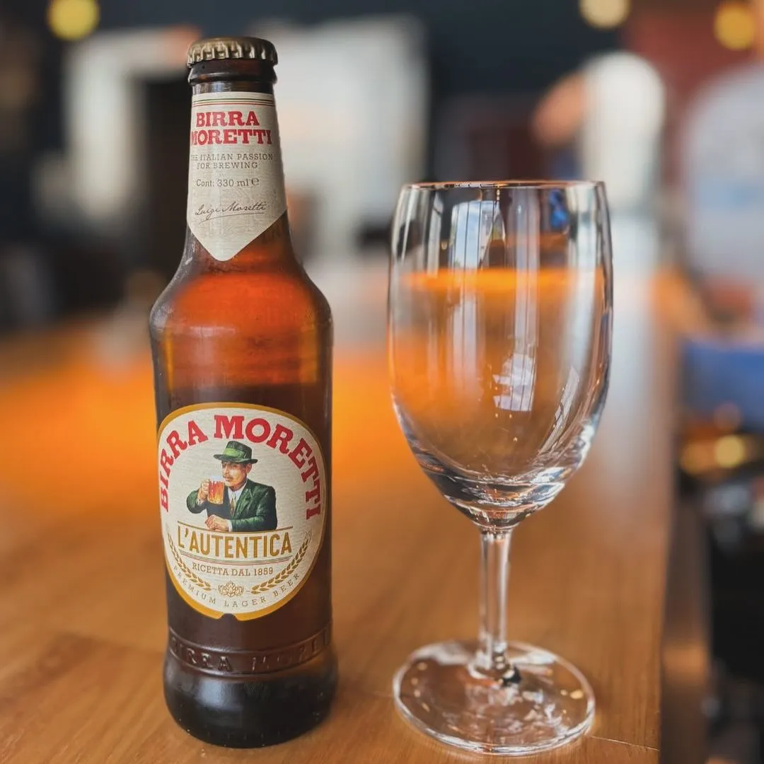 暑い日のランチには、冷たいビールはいかがでしょうか？