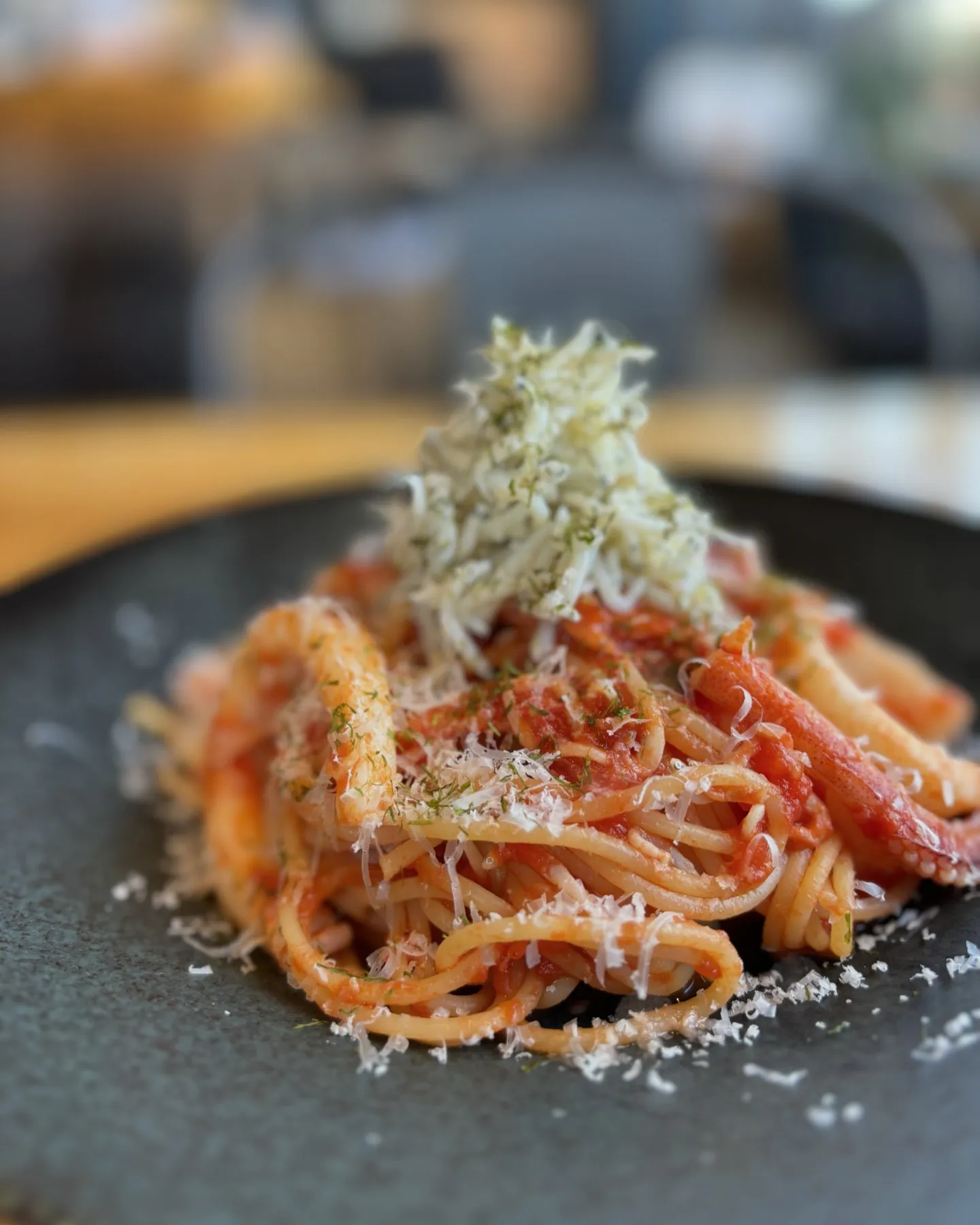 地元食材を活かしたシーズンメニュー